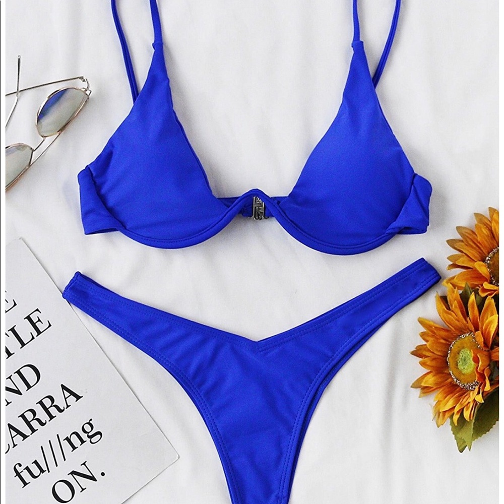 Blue bikini set
